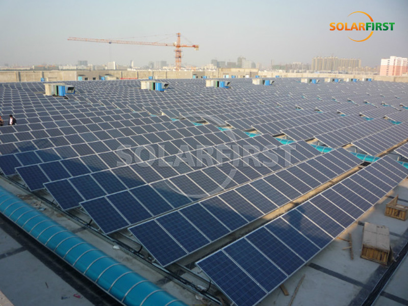中国2.8兆瓦峰值功率太阳能混凝土屋顶电站