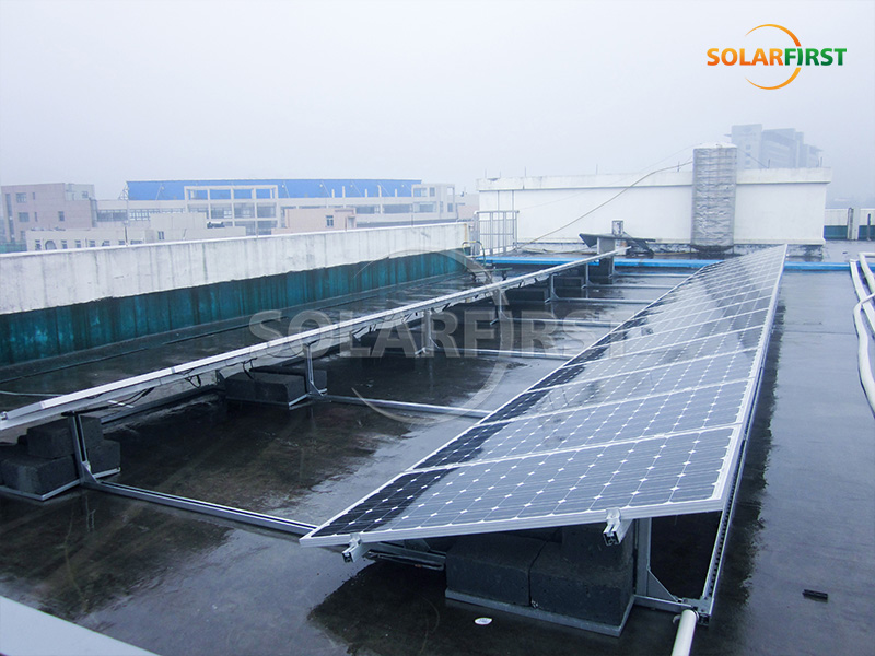 中国500千瓦峰值功率太阳能混凝土屋顶发电站
