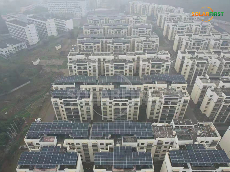 中国300兆瓦峰值太阳能混凝土屋顶电站