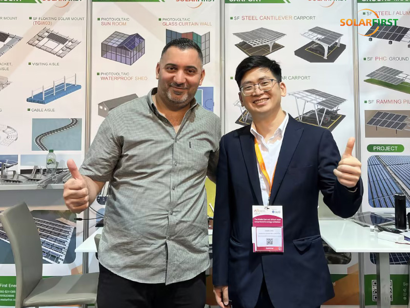 Solar First 在 2025 年中东能源展上展示专业技术，释放光伏发电机遇