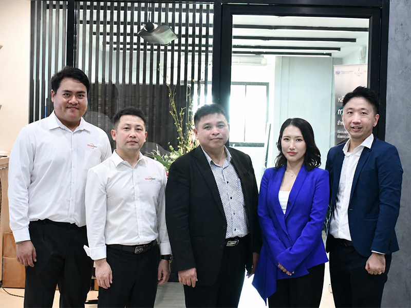 Solar First Group支持TGI太阳能学习中心的建立